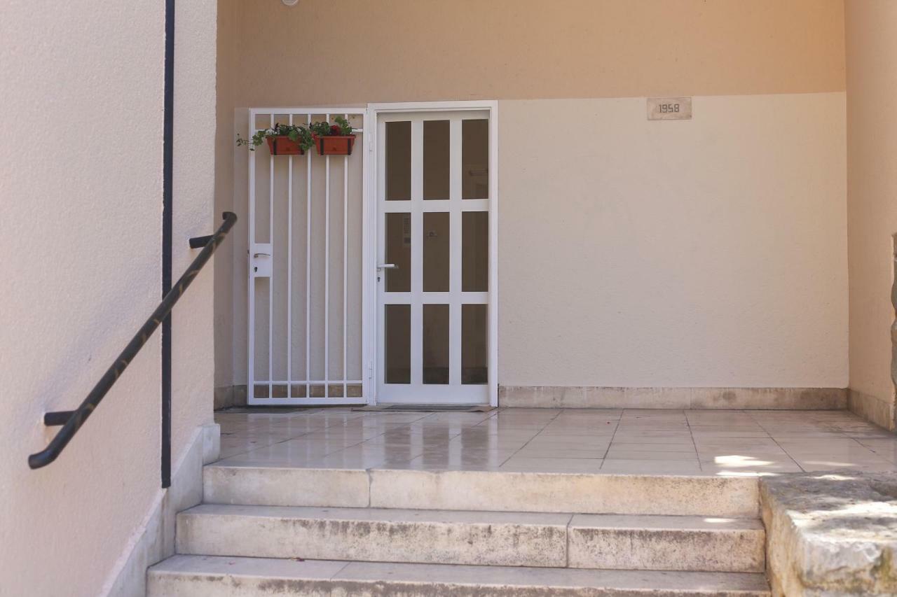 Sundelight Apartman *